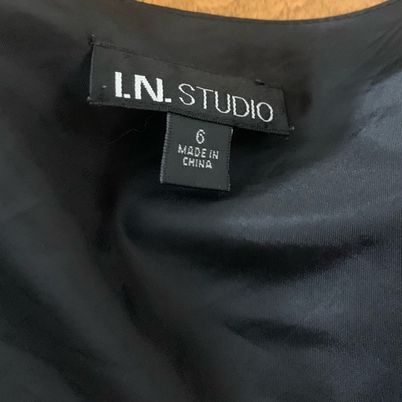 Cute little black dress - Picture 2 of 2